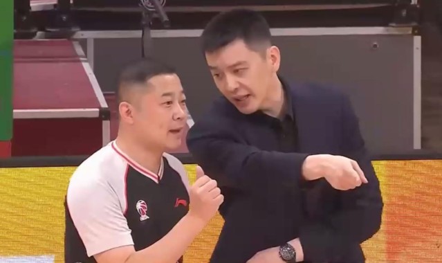 惨烈的辽鲁大战！罚球28比17！高诗岩末节封神，送辽宁惨痛3连败