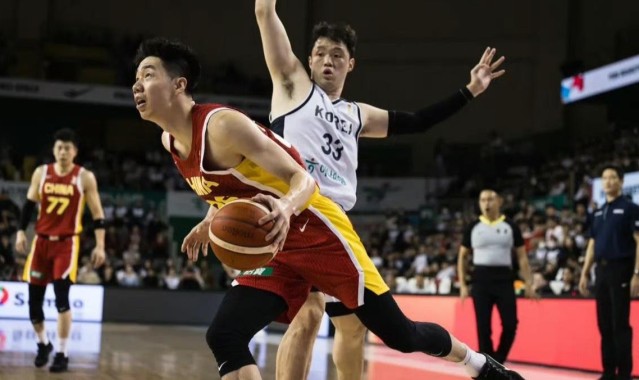 开云APP-锋线四剑客出鞘！中国男篮世预赛逆转双杀，剑指世界杯！